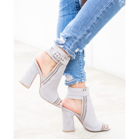 Ash Gray Laser Cut Slingback Block Heel Mule - Picture 5 of 5